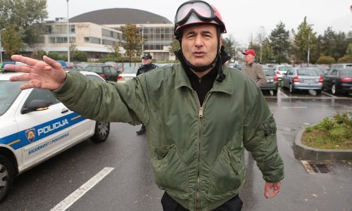 I moj 'tenkić' i bespilotna letjelica bili su predmet sprdnje, a pogledajte London