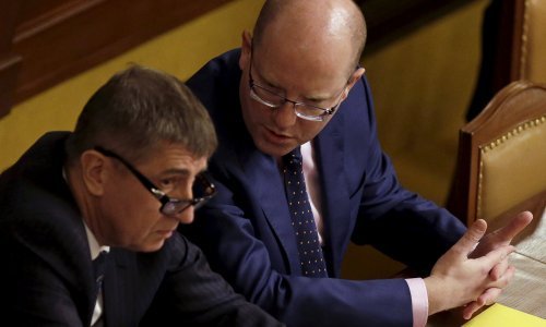 Odstupila češka vlada, milijarder Babiš preuzima vlast