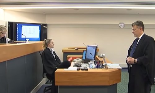 Pustili su Eminema na sudu, i zavladao je tajac