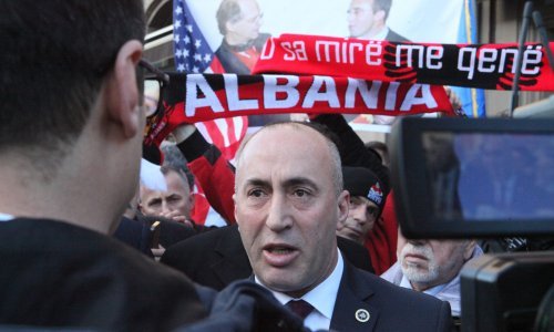 Turci razapeli Haradinaja zbog Gülena: Pije alkohol, prekomjerno troši i negira da je musliman