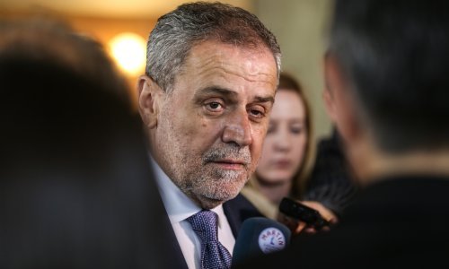 Bandić predao kandidaturu sa 67.000 potpisa Zagrepčana
