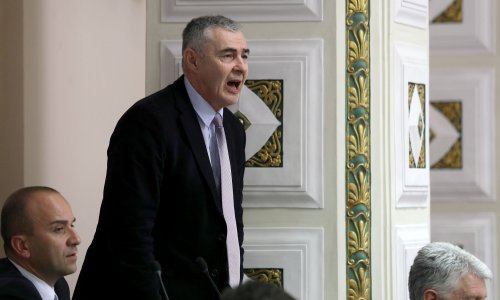 Skandalozni Glasnović u Saboru: Strijeljao bi suca 'crvenog Kmera'