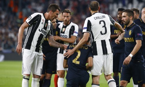 Sramotne scene u polufinalu Lige prvaka; Mandžo nije izdržao!