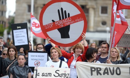 Zaposleni u dječjim vrtićima prosvjedovali s porukom stop mobbingu i strahovladi ravnatelja
