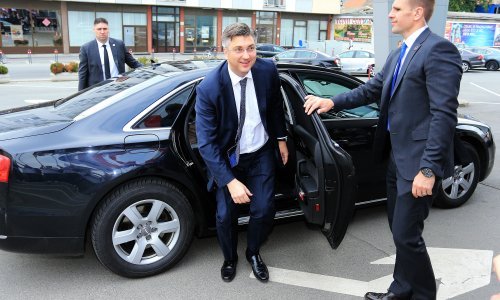 Plenković uvjeren u sjajan uspjeh karlovačkih kandidata