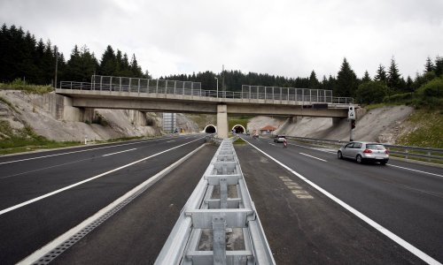 Isplaćivao si naknadu za odvojen život, a vozio se iz Rijeke službenim autom