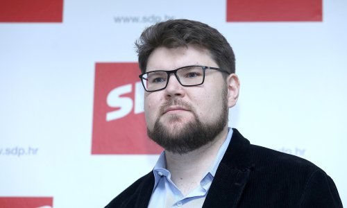 Grbin otvara novu frontu protiv HOS-ovaca: Od hrvatskog grba pravili su ustaški!