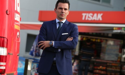 Promjene u vrhu Tiska, Kraljević više nije direktor