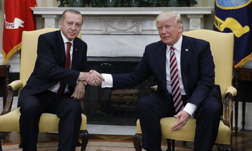 Trump i Erdogan pokušali smiriti tenzije