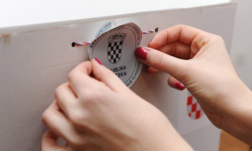 Gotovo 10.500 promatrača želi pratiti lokalne izbore