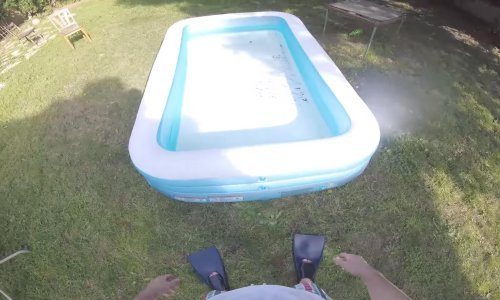 Ovako se NE uči plivati!