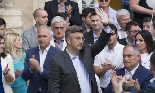 HDZ bacio sve karte na Split: 'Nećemo cara koji radi samo za sebe'