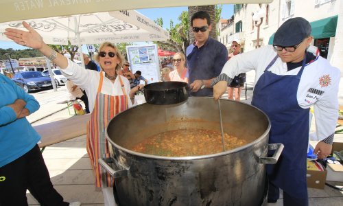 Hloverka pozvala SDP i HDZ da joj se pridruže