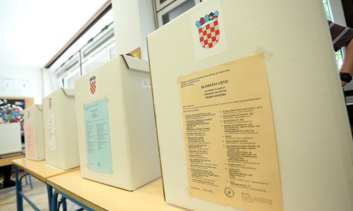 Građani ne podržavaju koaliciju HDZ-a i HNS-a, a za Plenkovića misle kako je 'najmudrije' djelovao u krizi
