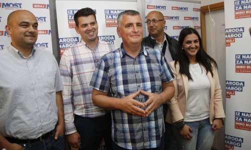 Miro Bulj oštro prozvao Milorada Pupovca za kupovinu glasova