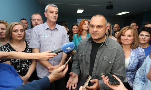 Jelić župan u prvom krugu, u utrci za Karlovac Sinčića izgurao nezavisni Petračić