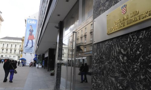 Tko će biti ustavni suci?