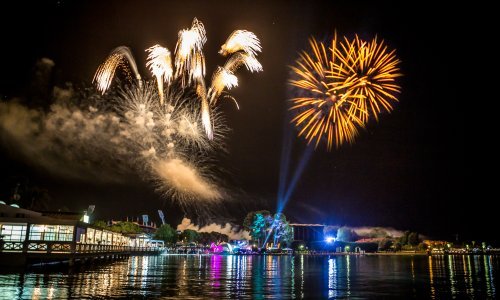 Glazbenici i reprezentativci iz Hrvatske i regije poslali poruku prijateljstva i ljubavi na otvaranju Sea Star Festivala