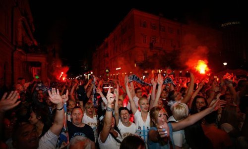 Rijeka priredila nezaboravan doček svojim nogometnim herojima!