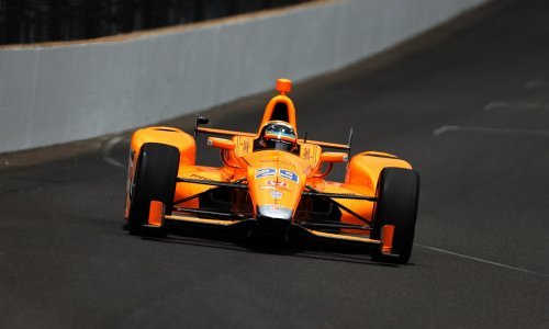 Eksplozija motora uništila Alonsove snove u  Indianapolisu!