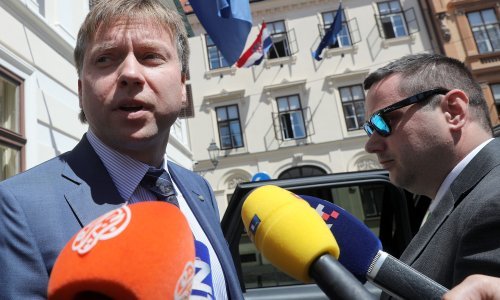 Drugi čovjek Sberbanka: Neka Hrvatska plati Agrokorov dug!