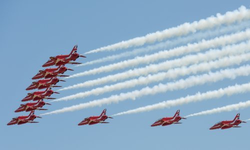 Pogledajte kako je protekao posjet legendarnih 'Crvenih strijela' hrvatskim pilotima iz 'Krila oluje'