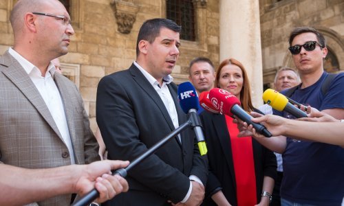 Grmoja: Plenković nema izbora nego složiti većinu s HNS-om