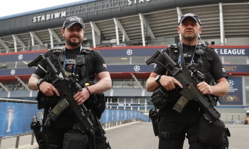 'Otok' na nogama; nogometni spektakl suočen sa strašnom prijetnjom!