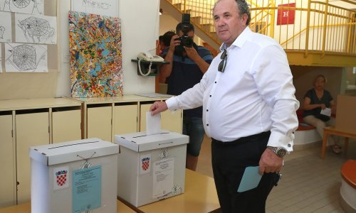 Kerum od Opare izgubio i nakon pregleda nevažećih listića