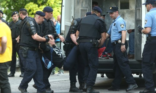 Dramatična deložacija na Črnomercu, privedeni Sinčić, Pernar i Bunjac