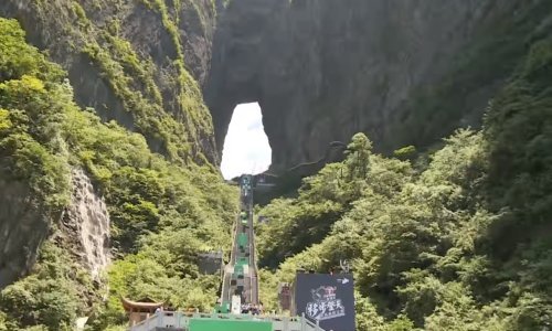 999 stepenica: Ova staza za parkour izgleda kao silazak u pakao