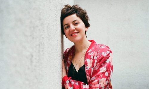 Maja Posavec pjeva stihove Enesa Kiševića