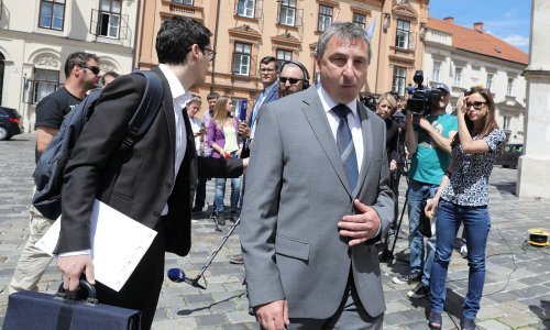 Štromar ne zna za što je sve potpredsjednik niti zašto je Stier dao ostavku