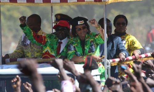 Vojska u Zimbabveu blokirala glavni grad: Mugabe je na sigurnom, cilj su nam kriminalci oko njega