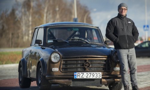 Što se dogodi kad u Trabanta uguramo motor Audija TT?