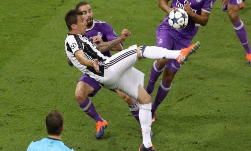 Kakva nepravda! Izabran je najljepši gol Lige prvaka, ali to nije onaj Mandžukićev!