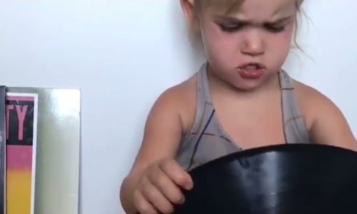 Poklon za tatu potpuno je izbezumio preslatku klinku