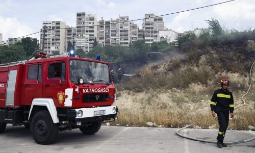 Gorjelo kod Sveučilišnoga kampusa u Splitu
