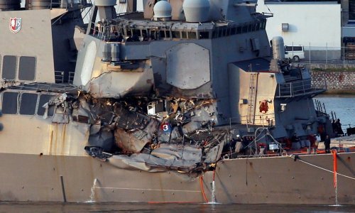 Tijela mornara pronađena u havariranom američkom razaraču