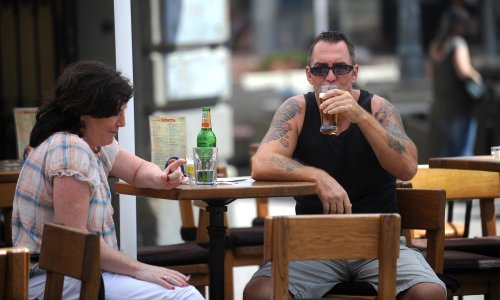 Razbijen mit: Hrvati ipak piju manje od europskog prosjeka, a hit cuga je...