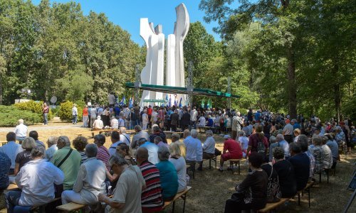 Svečano obilježavanje Dana antifašističke borbe u šumi Brezovici kod Siska