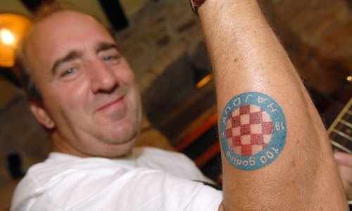 Grdović cijelu noć nije spavao, slomljen je, srce mu plače; Hajduk se odrekao omiljenog pjevača
