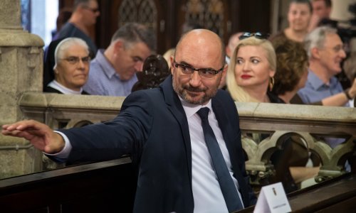 Brkić: Ploču žele maknuti oni koji nisu ni željeli Hrvatsku