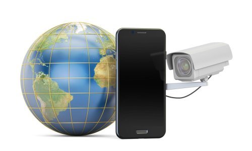 Hakeri i vlade mogu vas vidjeti kroz mobilne kamerice - zaštitite se!