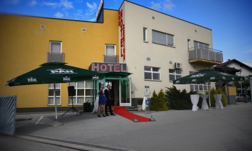 Pogledajte kako izgleda prvi hotel za osobe treće životne dobi
