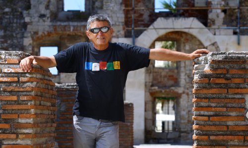 Stipe Božić: Na Dinari gori veliki požar koji gase četiri vatrogasca!