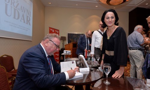 Šeks otkrio Tuđmanove tajne i okupio nevjerojatno društvo