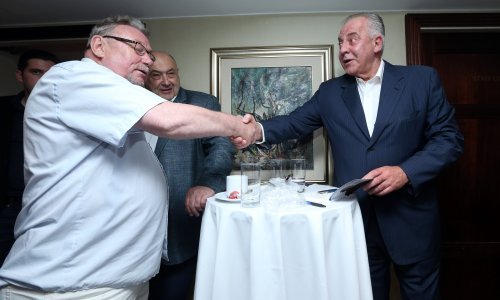 Sanader otkriva premijerske tajne, a HDZ-ovci se klone promocije njegove knjige