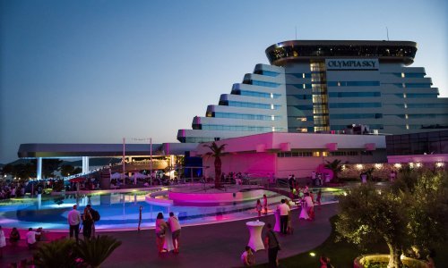 Tko je sve od HDZ-ove vrhuške bio na otvaranju hotela Olympia Sky?