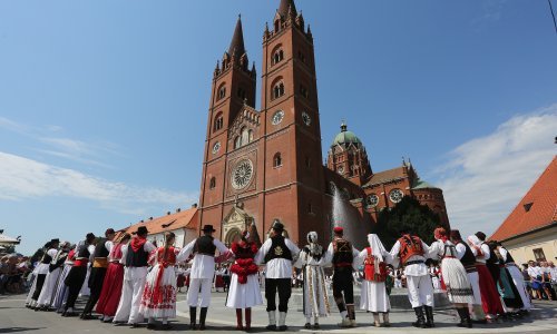 Pogledajte kako je izgledao mimohod 51. Đakovačkih vezova